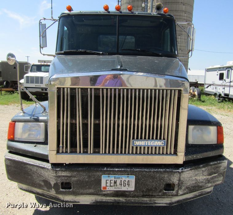 image for item GC9992 1995 White GMC Areo WCA  dump truck