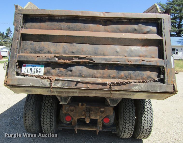 image for item GC9992 1995 White GMC Areo WCA  dump truck