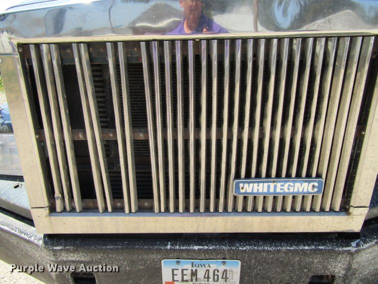 image for item GC9992 1995 White GMC Areo WCA  dump truck