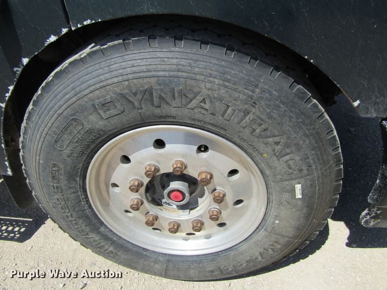 image for item GC9992 1995 White GMC Areo WCA  dump truck