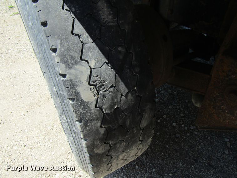 image for item GC9992 1995 White GMC Areo WCA  dump truck