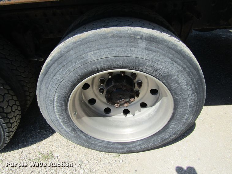 image for item GC9992 1995 White GMC Areo WCA  dump truck