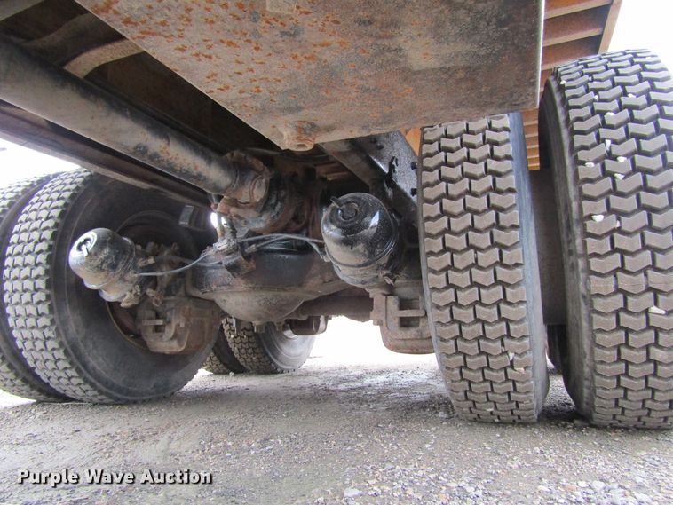 image for item GC9993 1985 Mack DM685S  dump truck