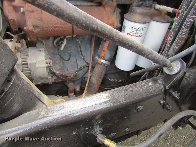 image for item GC9993 1985 Mack DM685S  dump truck