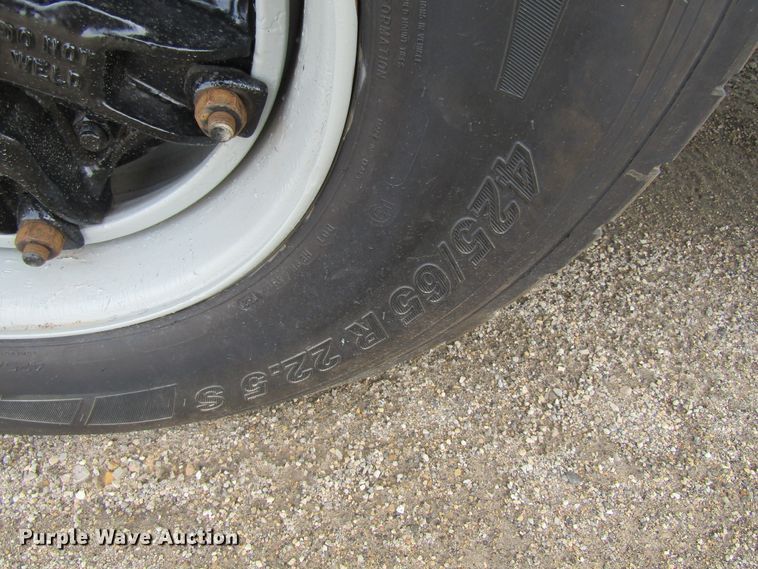 image for item GC9993 1985 Mack DM685S  dump truck