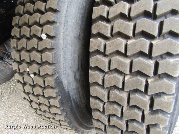 image for item GC9993 1985 Mack DM685S  dump truck