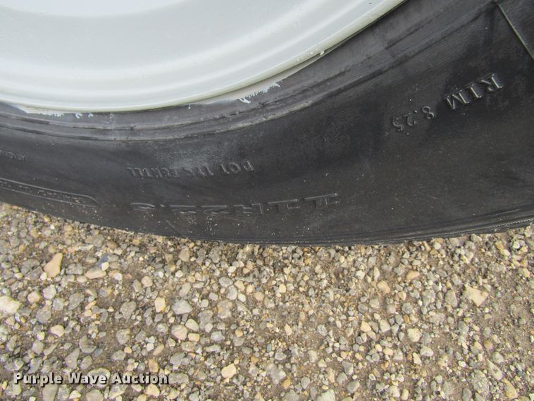 image for item GC9993 1985 Mack DM685S  dump truck