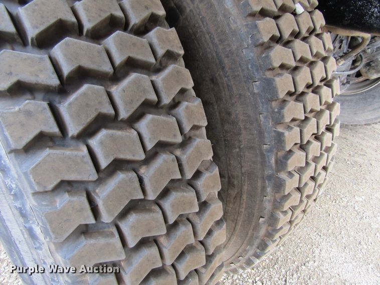 image for item GC9993 1985 Mack DM685S  dump truck