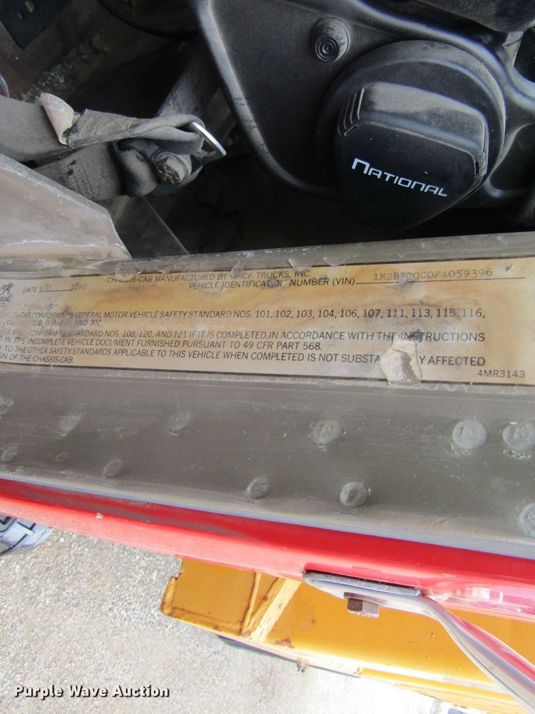 image for item GC9993 1985 Mack DM685S  dump truck