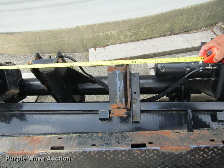 image for item GC9994 2011 Waltco EM30  end gate lift