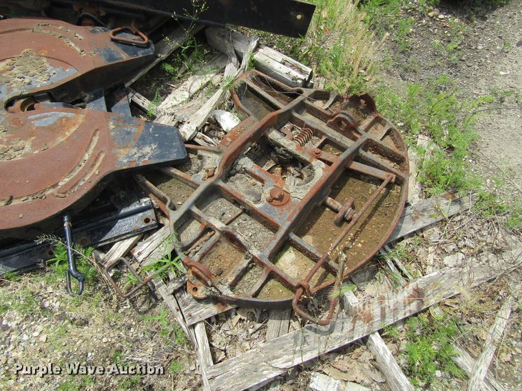 image for item GC9997 5th wheel plate