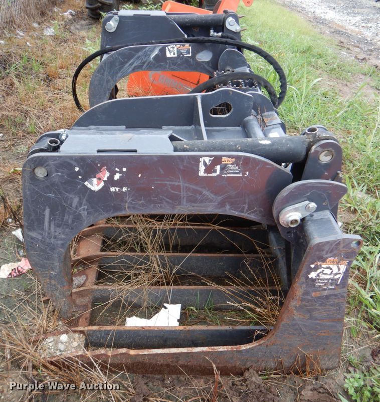 2017 Paladin 73"W skid steer grapple bucket in Ada, OK Item HC9361