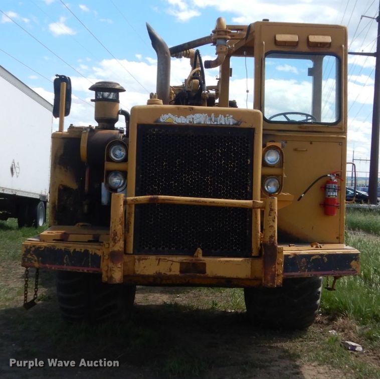 image for item HI9836 1978 Caterpillar 621B  water wagon