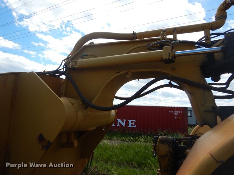 image for item HI9836 1978 Caterpillar 621B  water wagon