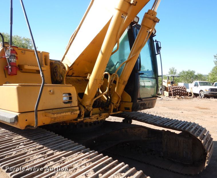 image for item HI9850 2005 Caterpillar 325CL  excavator