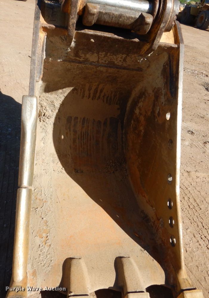 image for item HI9850 2005 Caterpillar 325CL  excavator