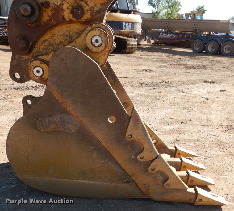 image for item HI9850 2005 Caterpillar 325CL  excavator