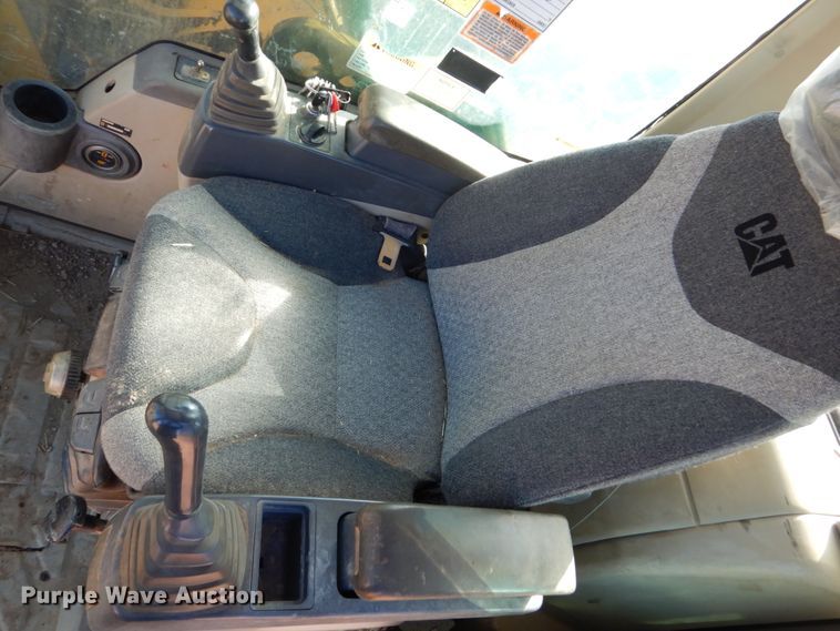 image for item HI9850 2005 Caterpillar 325CL  excavator