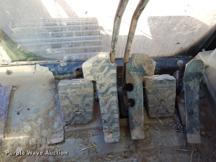 image for item HI9850 2005 Caterpillar 325CL  excavator