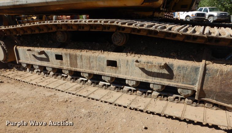 image for item HI9850 2005 Caterpillar 325CL  excavator