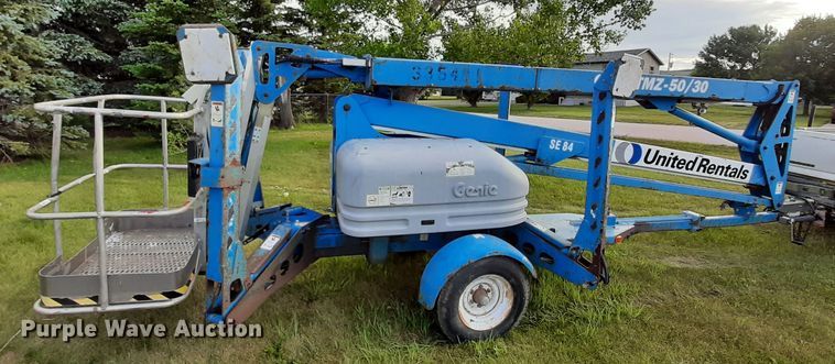 image for item HI9852 Genie TMZ-50/30  boom lift