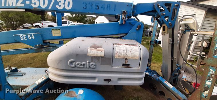 image for item HI9852 Genie TMZ-50/30  boom lift