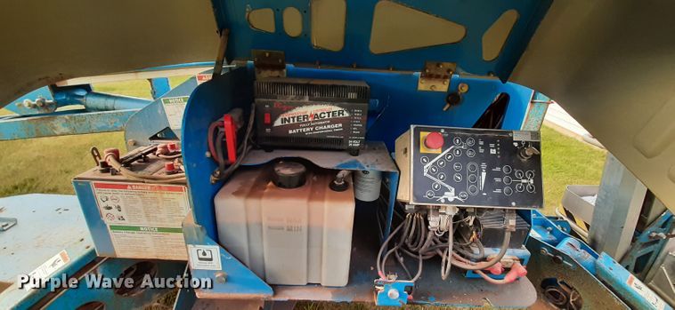 image for item HI9852 Genie TMZ-50/30  boom lift