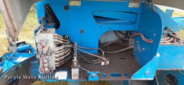 image for item HI9852 Genie TMZ-50/30  boom lift