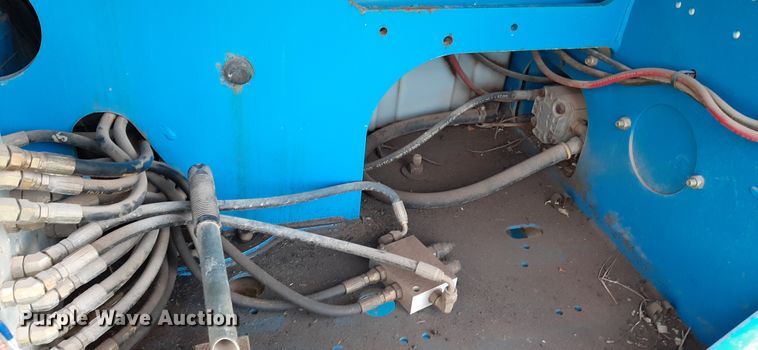 image for item HI9852 Genie TMZ-50/30  boom lift