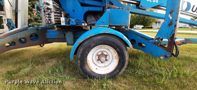 image for item HI9852 Genie TMZ-50/30  boom lift