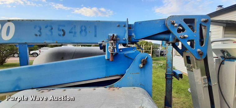 image for item HI9852 Genie TMZ-50/30  boom lift