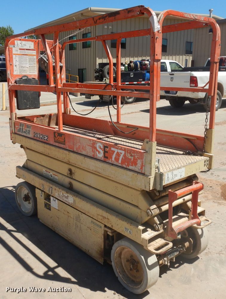 image for item HI9857 1998 JLG 2032E2  scissor lift