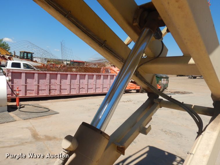 image for item HI9857 1998 JLG 2032E2  scissor lift