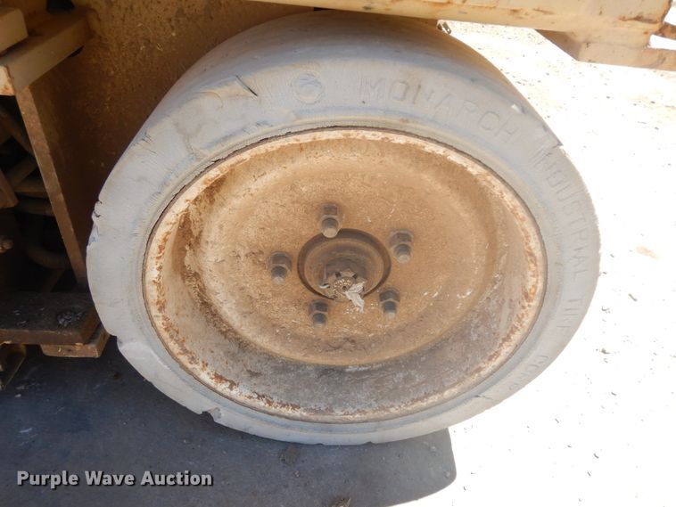 image for item HI9857 1998 JLG 2032E2  scissor lift