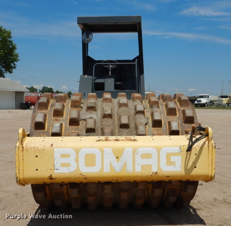 image for item HI9868 1999 Bomag BW 213PDH-3  single drum vibratory roller