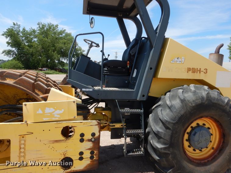 image for item HI9868 1999 Bomag BW 213PDH-3  single drum vibratory roller
