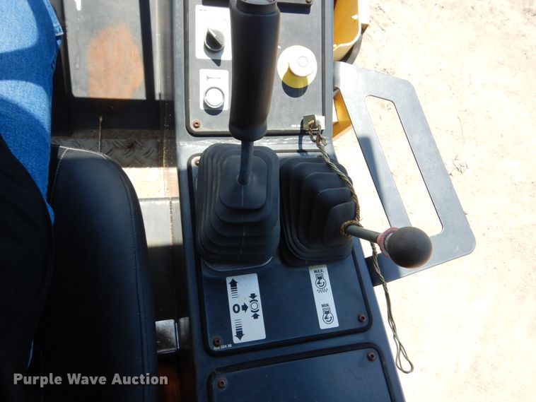 image for item HI9868 1999 Bomag BW 213PDH-3  single drum vibratory roller