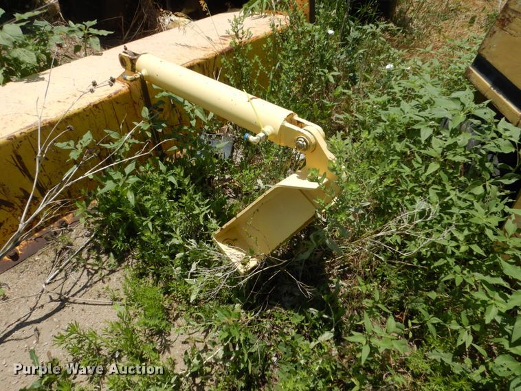 image for item HI9868 1999 Bomag BW 213PDH-3  single drum vibratory roller