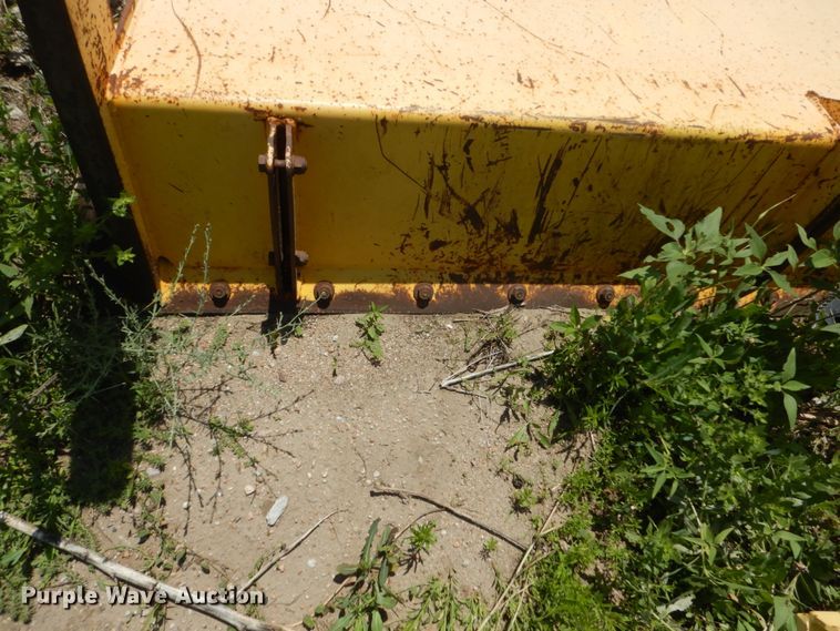 image for item HI9868 1999 Bomag BW 213PDH-3  single drum vibratory roller