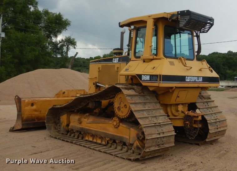 image for item HI9869 Caterpillar D6M LGP  dozer