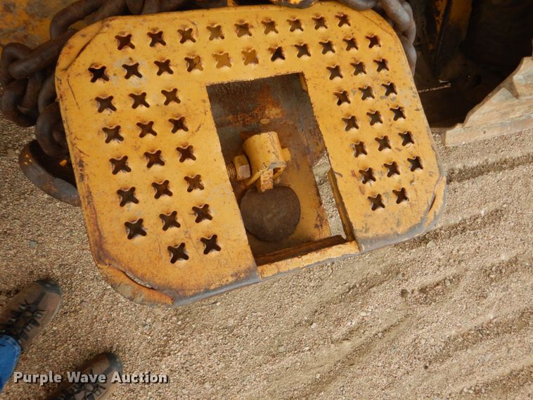 image for item HI9869 Caterpillar D6M LGP  dozer