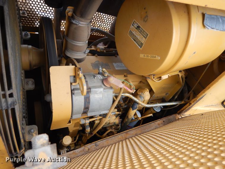 image for item HI9869 Caterpillar D6M LGP  dozer