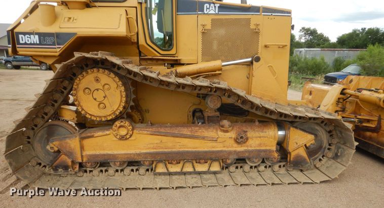 image for item HI9869 Caterpillar D6M LGP  dozer