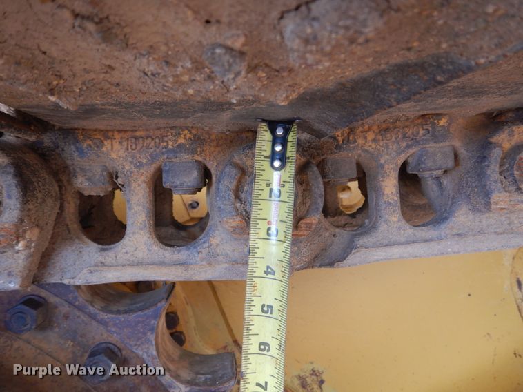 image for item HI9869 Caterpillar D6M LGP  dozer