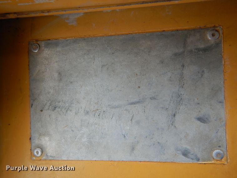 image for item HI9869 Caterpillar D6M LGP  dozer