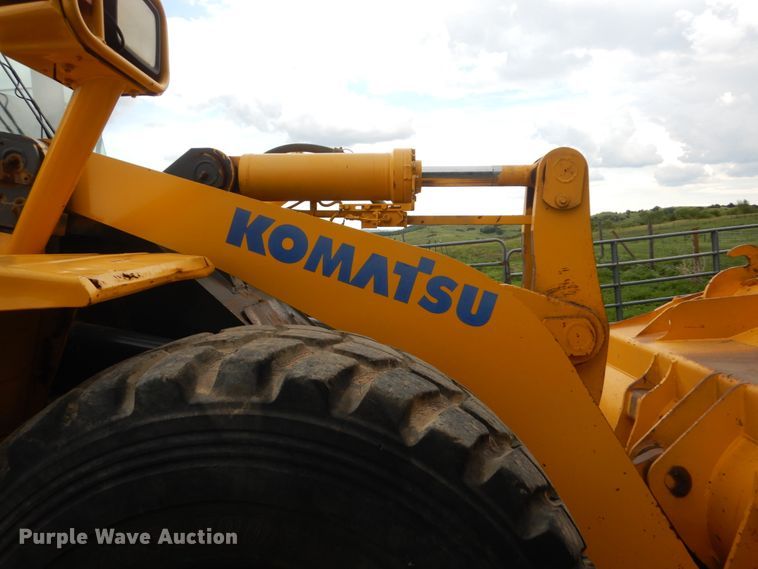 image for item HI9871 2005 Komatsu WA380-5L  High Lift wheel loader