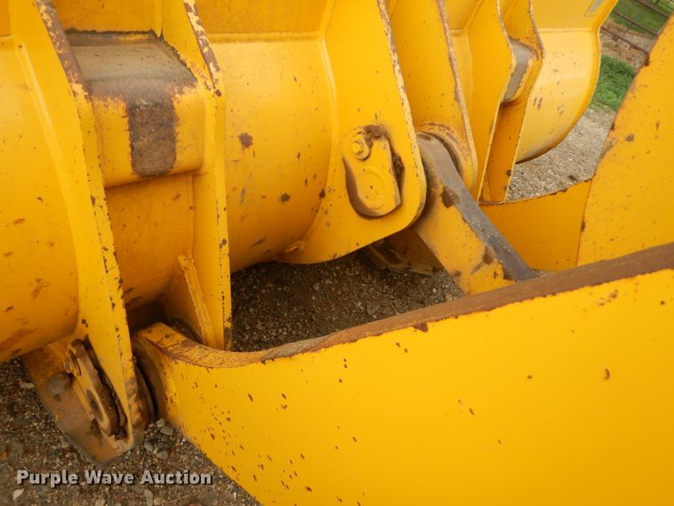 image for item HI9871 2005 Komatsu WA380-5L  High Lift wheel loader