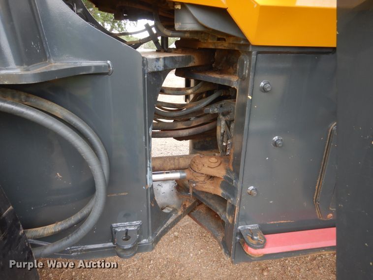image for item HI9871 2005 Komatsu WA380-5L  High Lift wheel loader