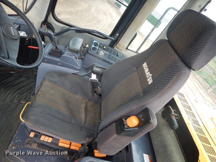 image for item HI9871 2005 Komatsu WA380-5L  High Lift wheel loader