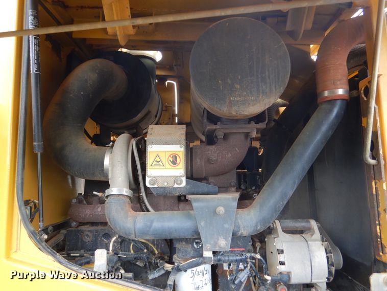 image for item HI9871 2005 Komatsu WA380-5L  High Lift wheel loader